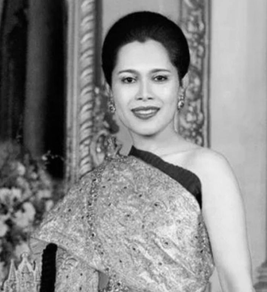 ภาพสมเด็จพระนางเจ้าสิริกิติ์